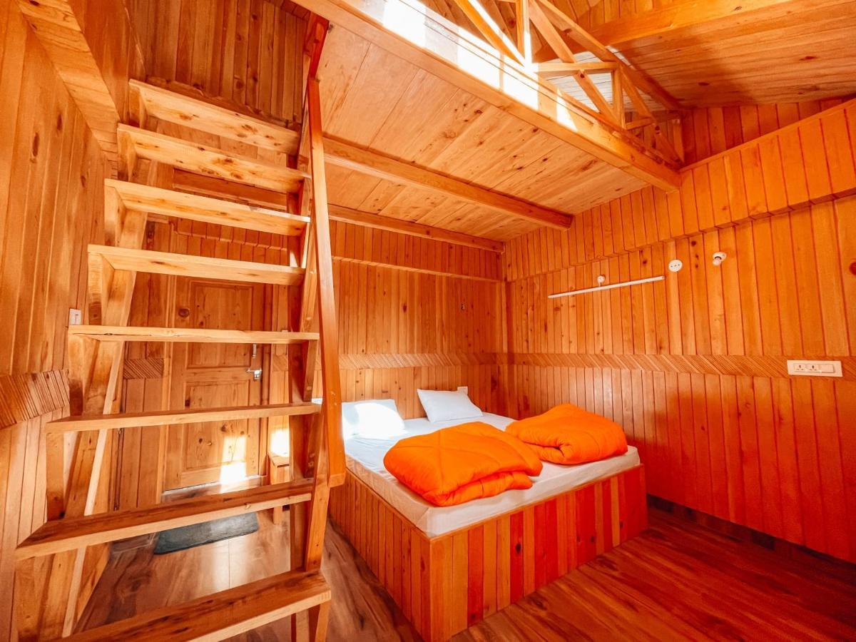 Madpackers Jibhi - Of Streamsides & Waterfalls Extérieur photo